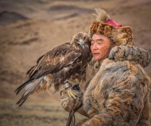Kazak Hunter and His Eagle 8711
